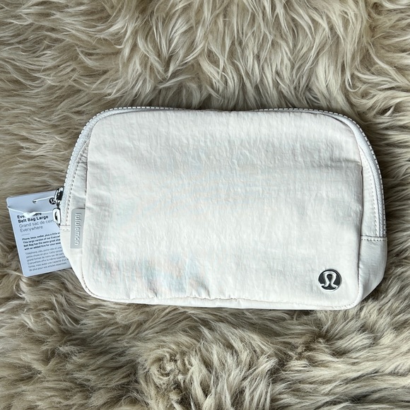 Lululemon | NWT Everywhere Belt Bag Large 2L White Opal New Tags Sold Out - Picture 1 of 15